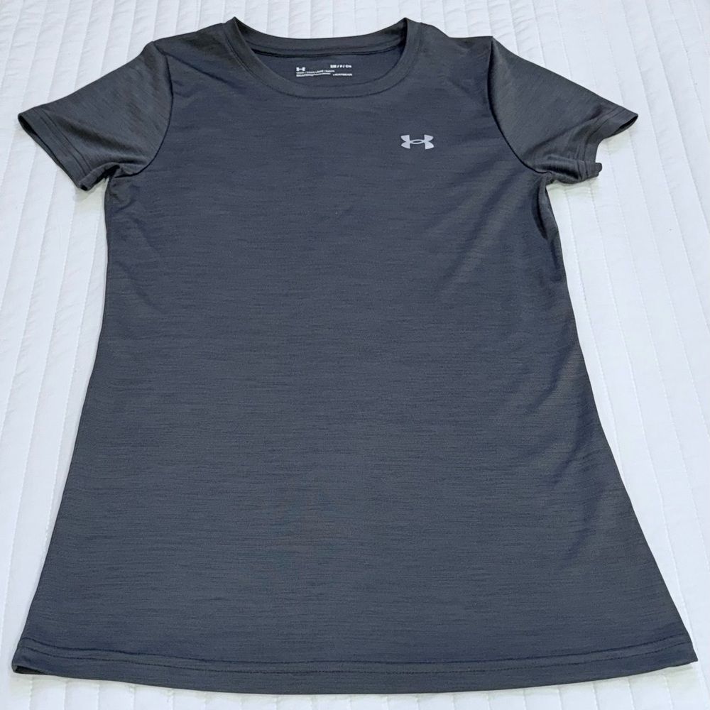 Under Armour Women's HeatGear Fitted Charcoal Gray Short Sleeve Tee Sz Small - Picture 2 of 6